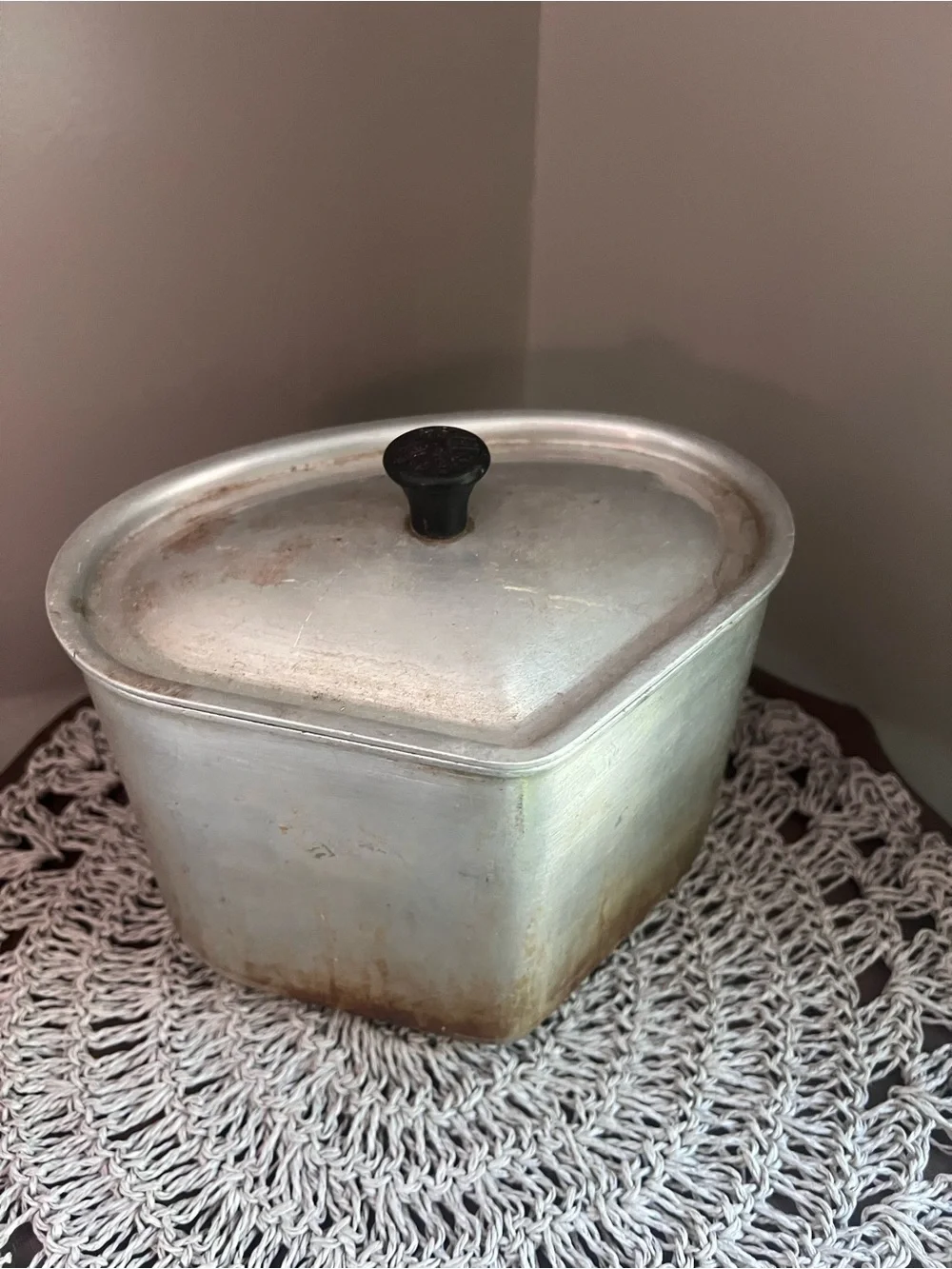Vintage Wear-Ever triangular aluminum pot camping #2257